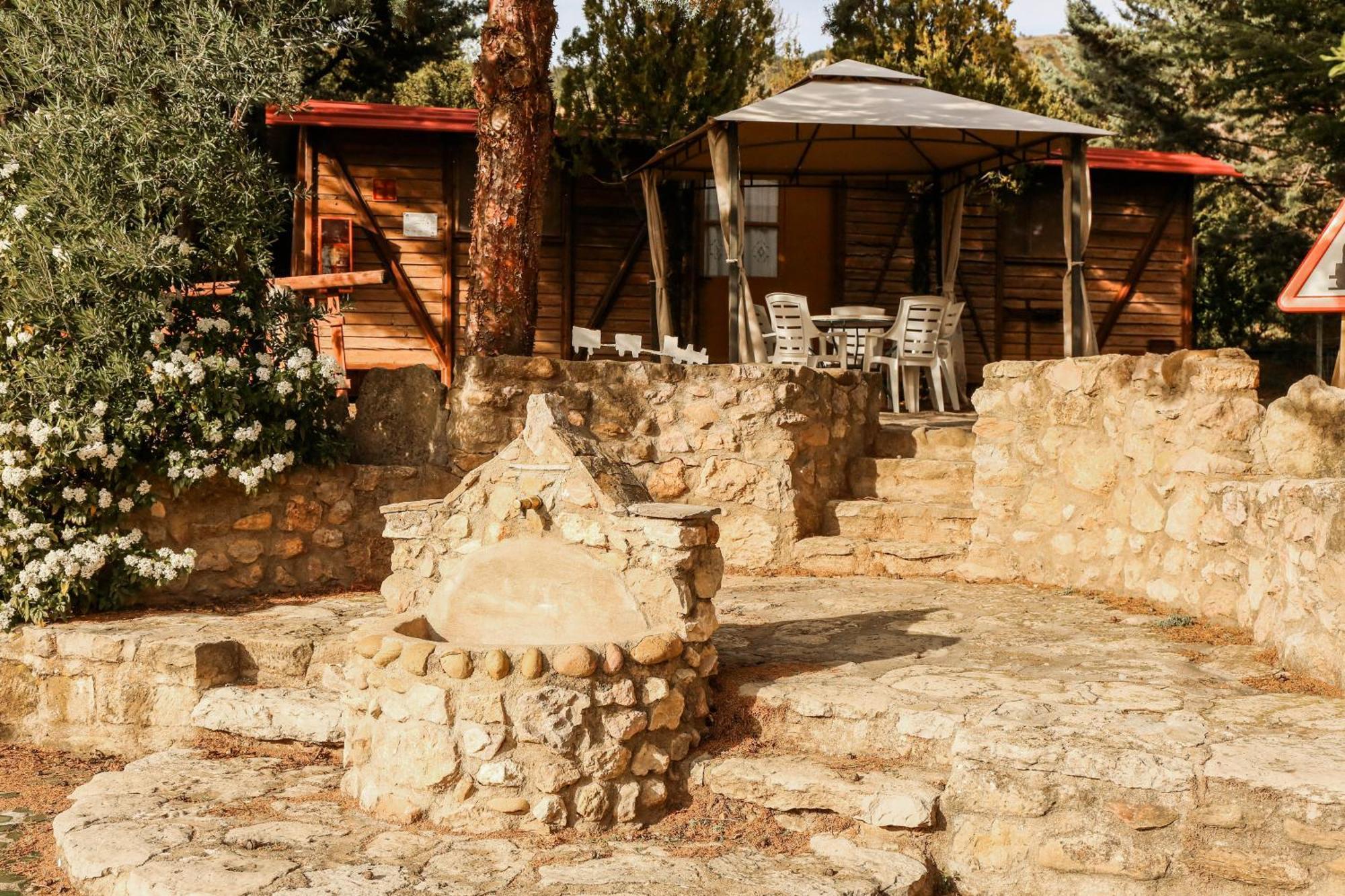 Camping Castillo de Loarre Esterno foto