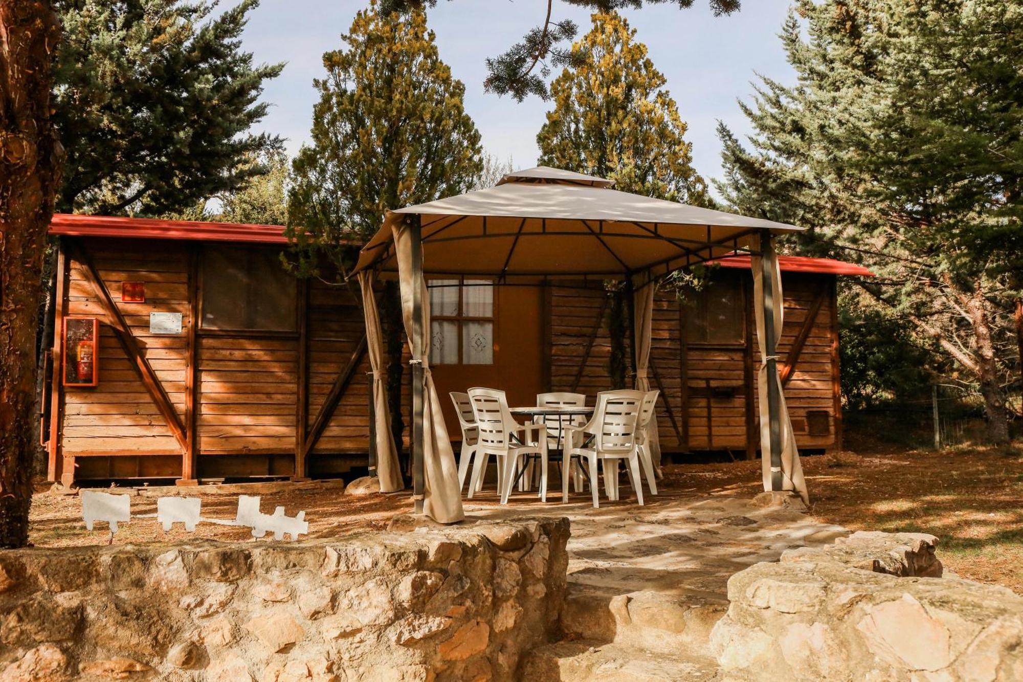 Camping Castillo de Loarre Esterno foto