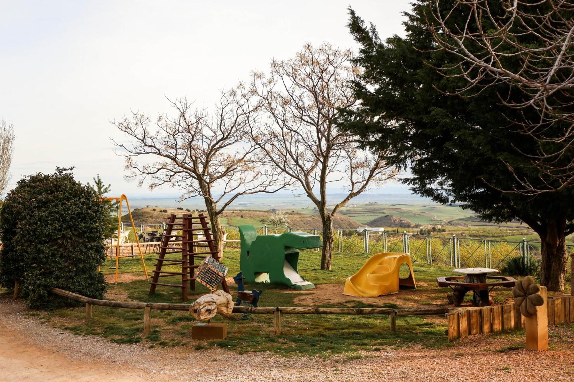 Camping Castillo de Loarre Esterno foto
