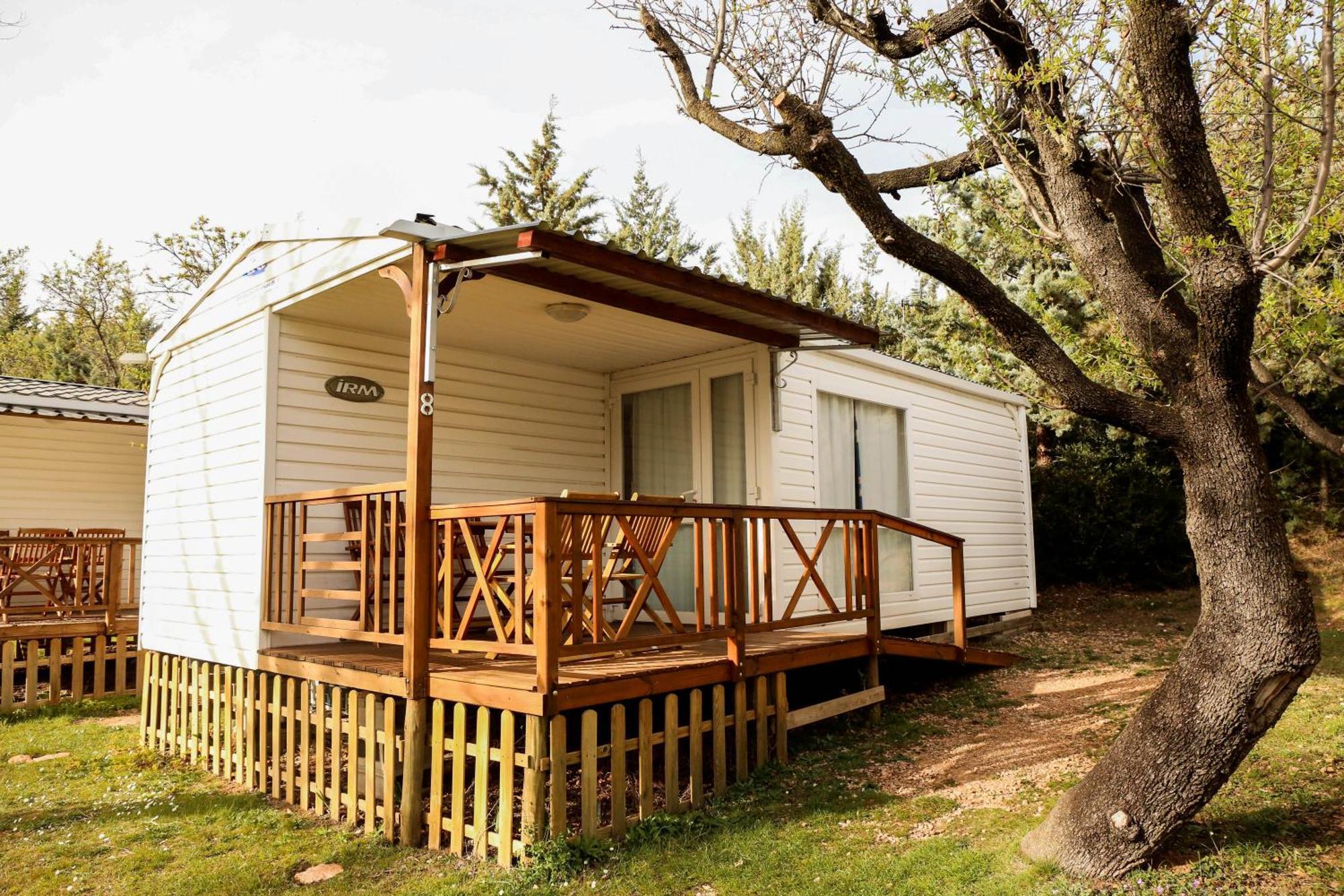 Camping Castillo de Loarre Esterno foto