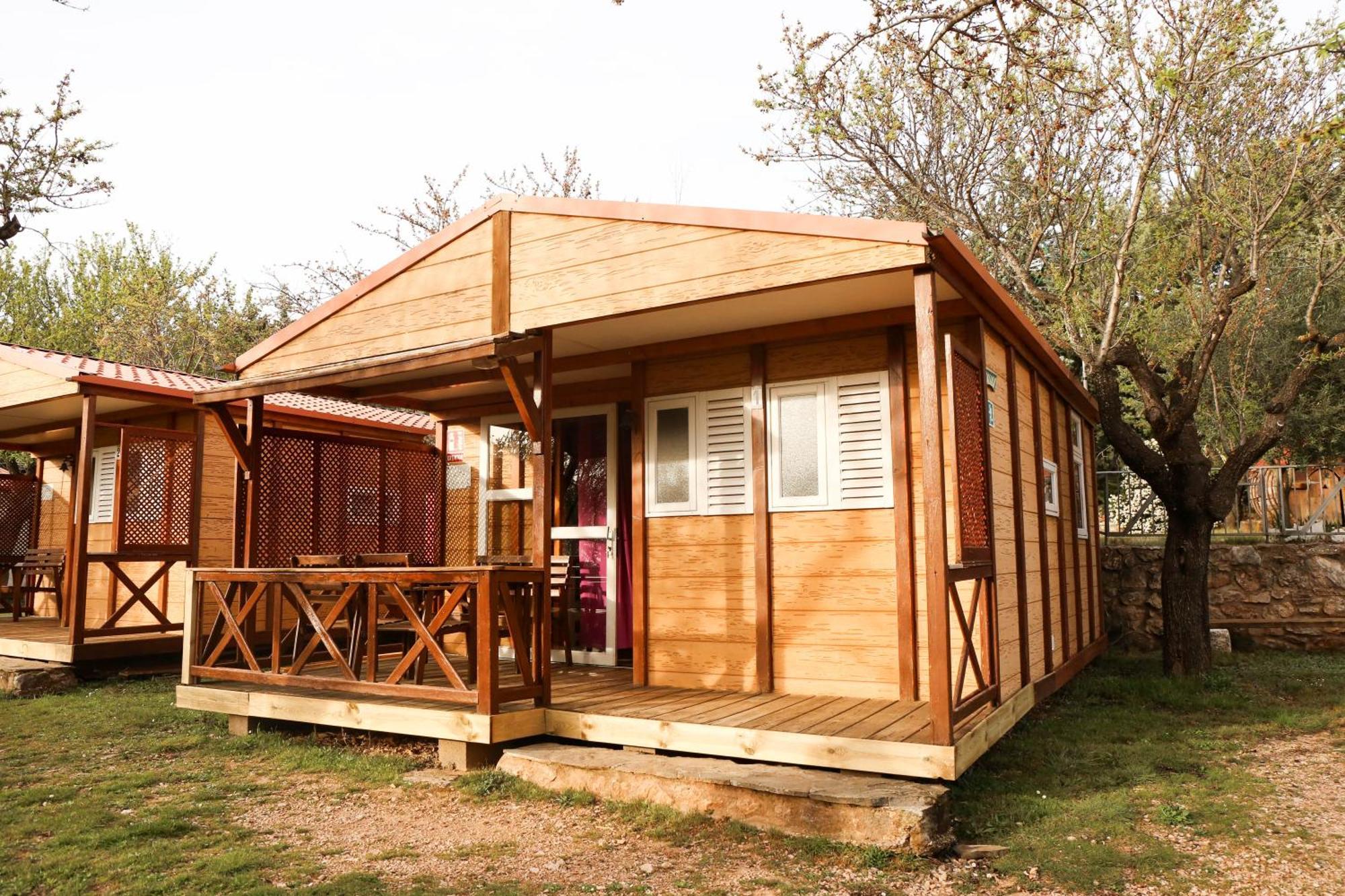 Camping Castillo de Loarre Esterno foto