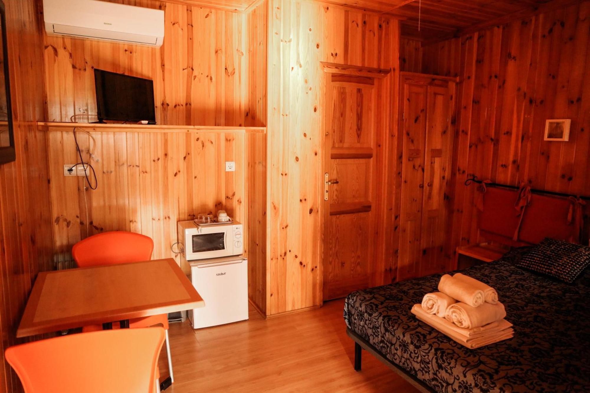 Camping Castillo de Loarre Esterno foto